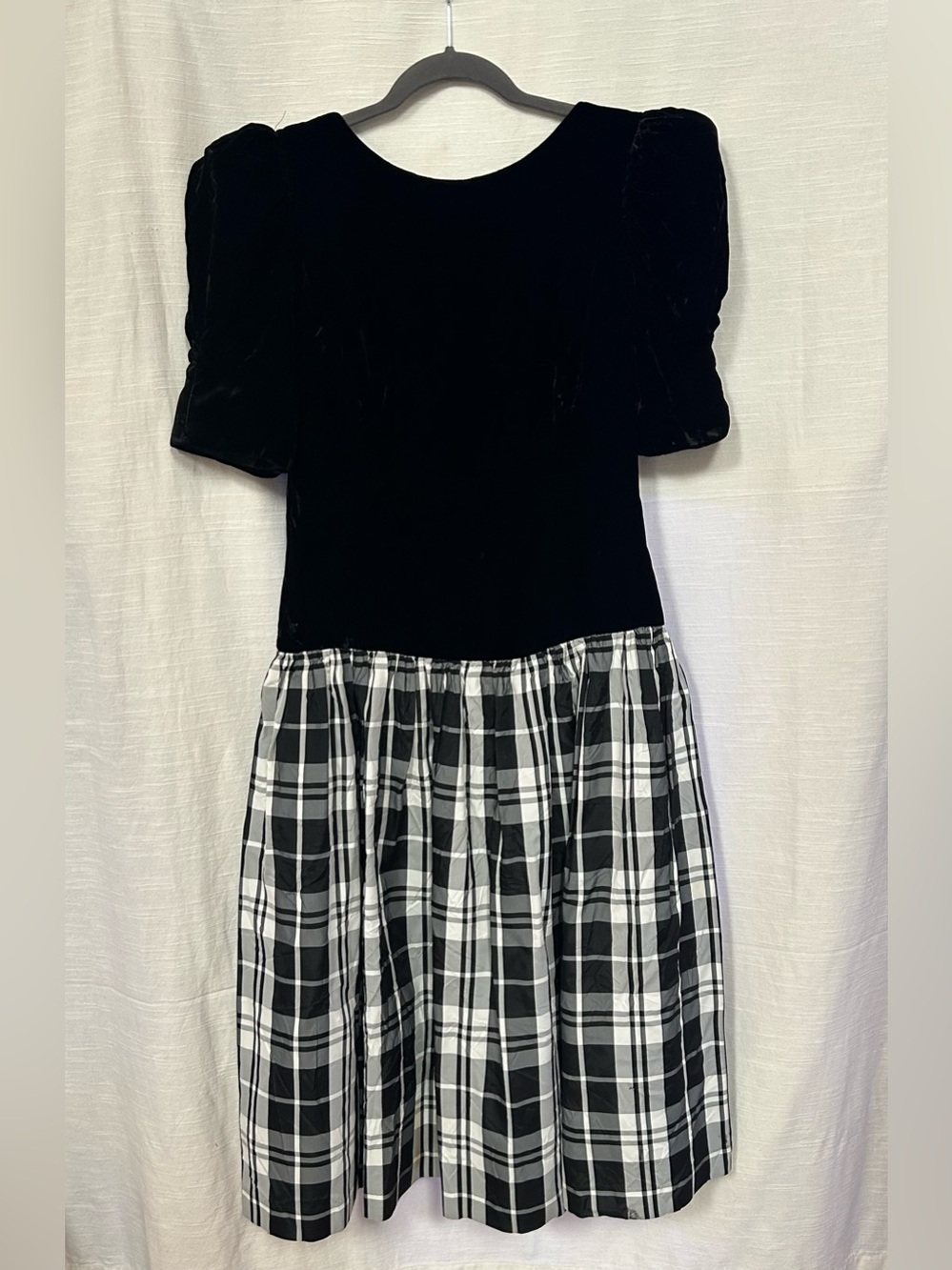 Vintage 1980's Black Velvet Bodice Black & White Plaid Dress with Back Bow